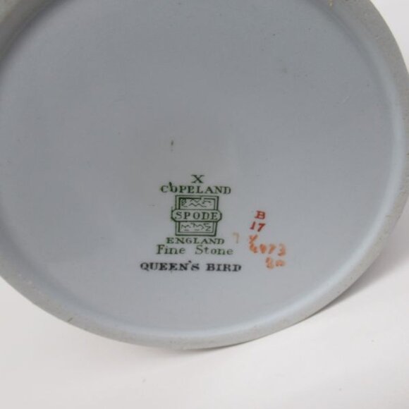 Spode China England QUEEN'S BIRD 5 1/2 Inch High 16 Ounce Milk Jug or Pitcher - Picture 5 of 5